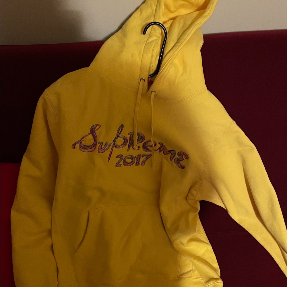 Supreme yellow hoodie